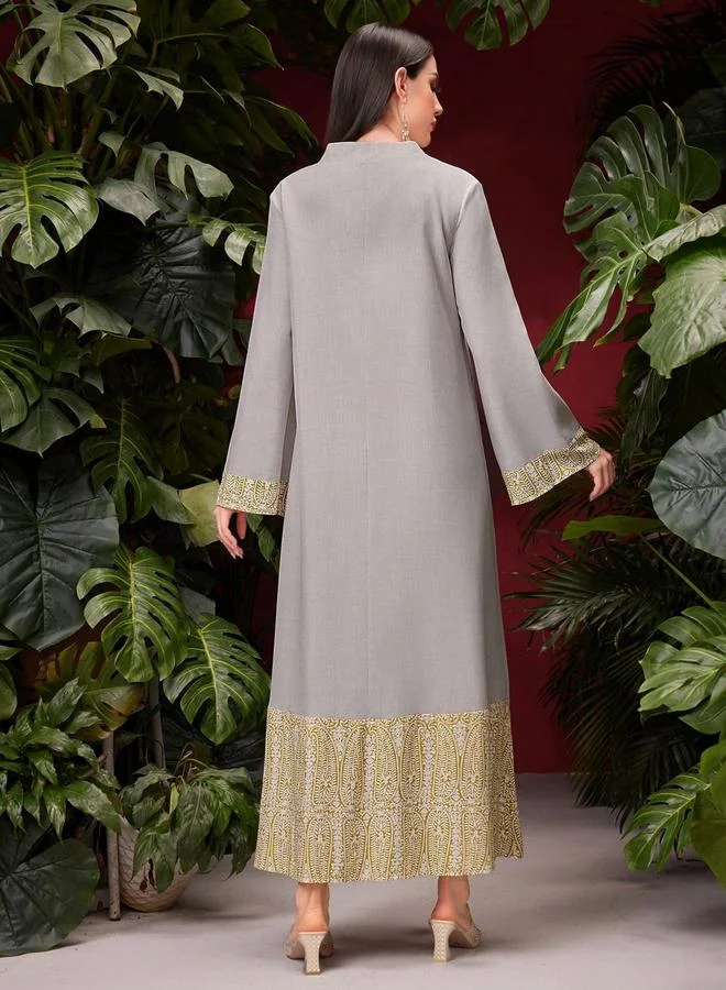 تايك تو جلابية مطرزة بقصة واسعة